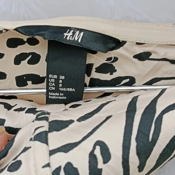 H&M tube animal print dress - Picture 7 of 8